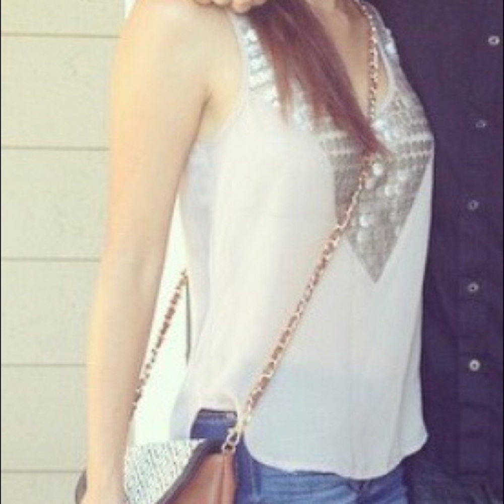 Nude Tank top ties back in the back!